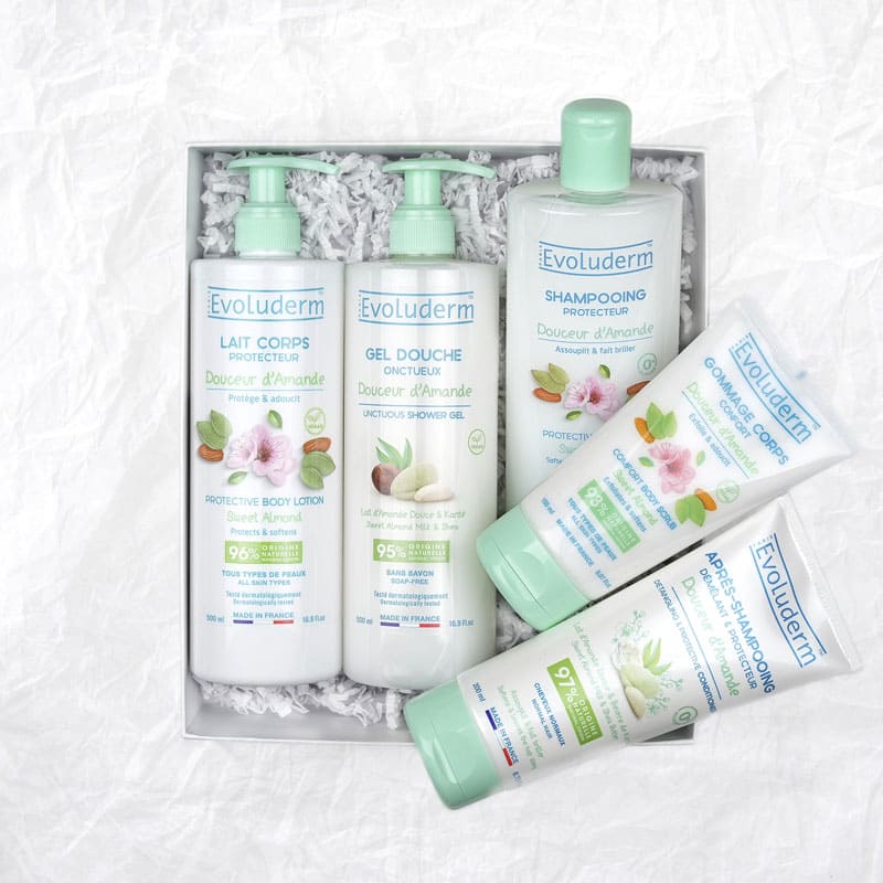 Douceur d'Amande Body & Hair Gift Set + Free Shower Flower